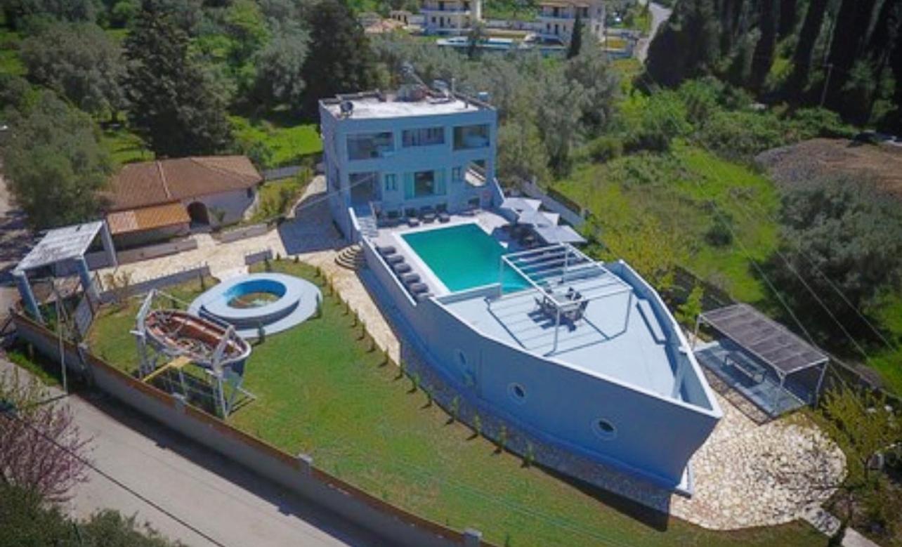 Boat Villa Yénion 外观 照片